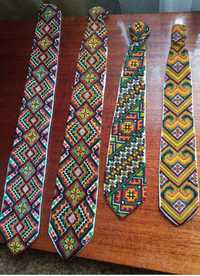 Продам вишивані краватки.