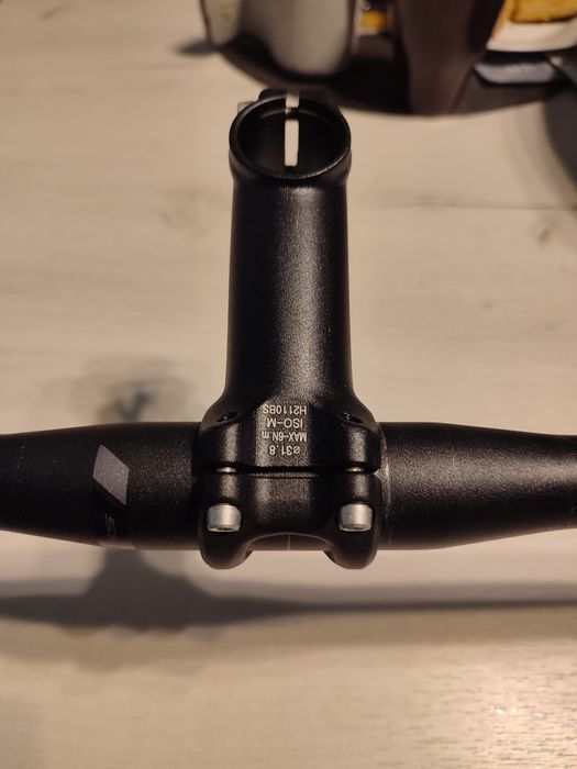 Mostek,wspornik kierownicy Kross