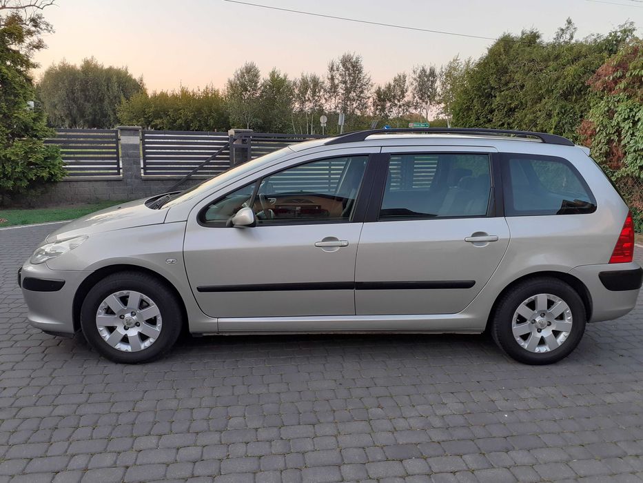 Peugeot 307 z 2006 roku.