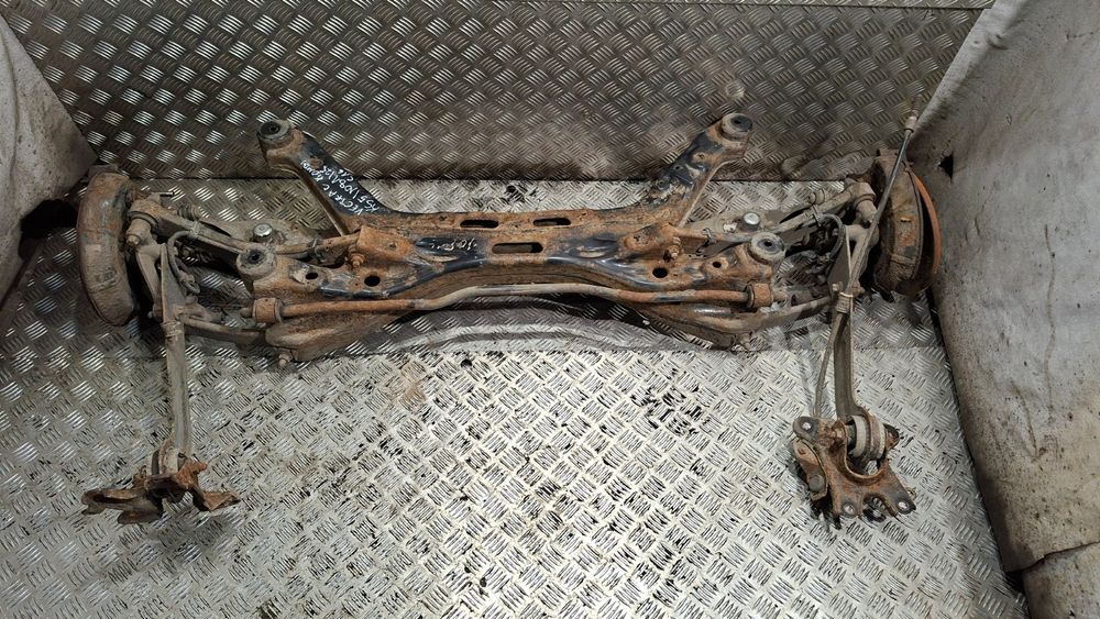 Sanki Belka Zawieszenia Tył Opel Vectra C Kombi