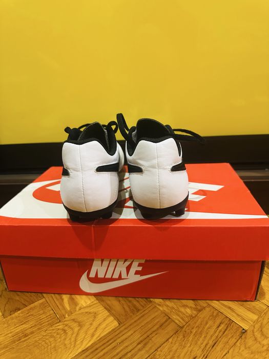 Бутсы Nike Majestry размер 36,5