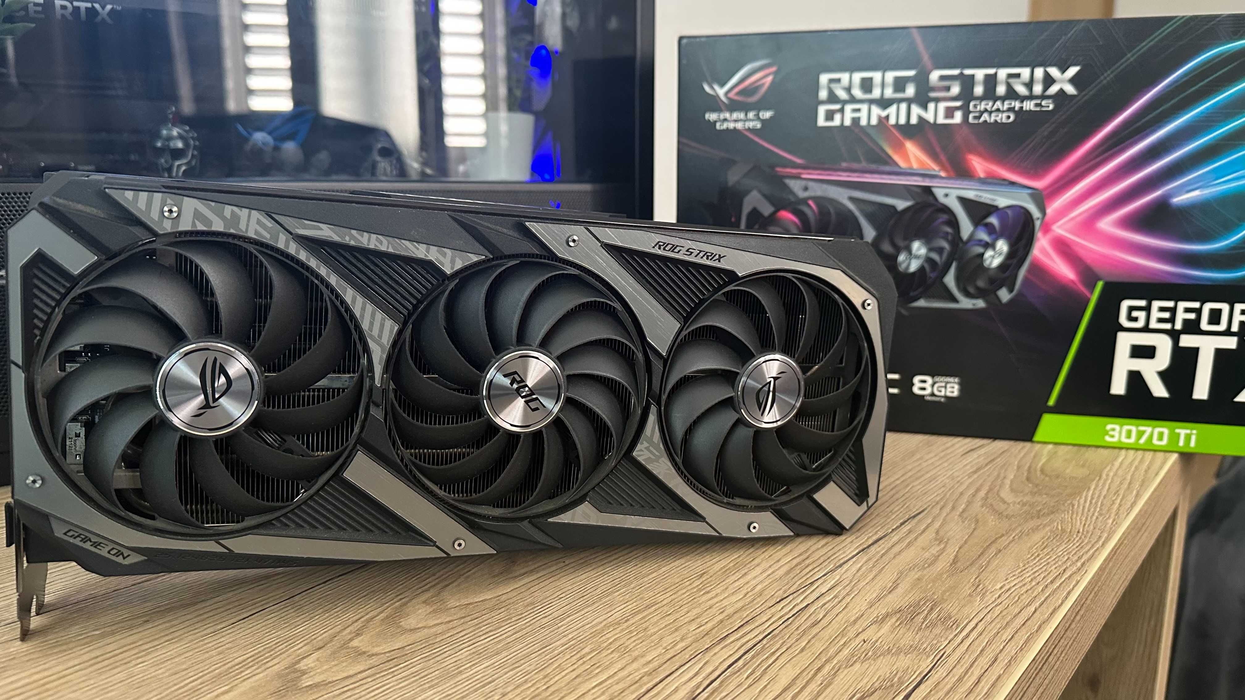 Placa gráfica asus rog strix 3070ti