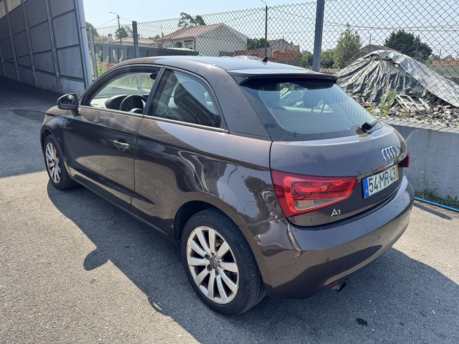 Audi A1 1.6TDi 90CV Attraction