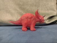 Gumowy dinozaur triceratops