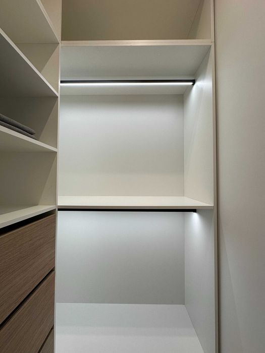 Продам квартиру з дизайнерським ремонтом.