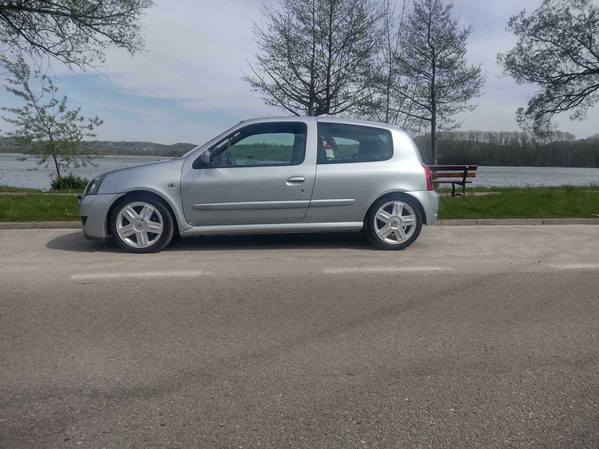 Renault Clio Sport 2.0 16V