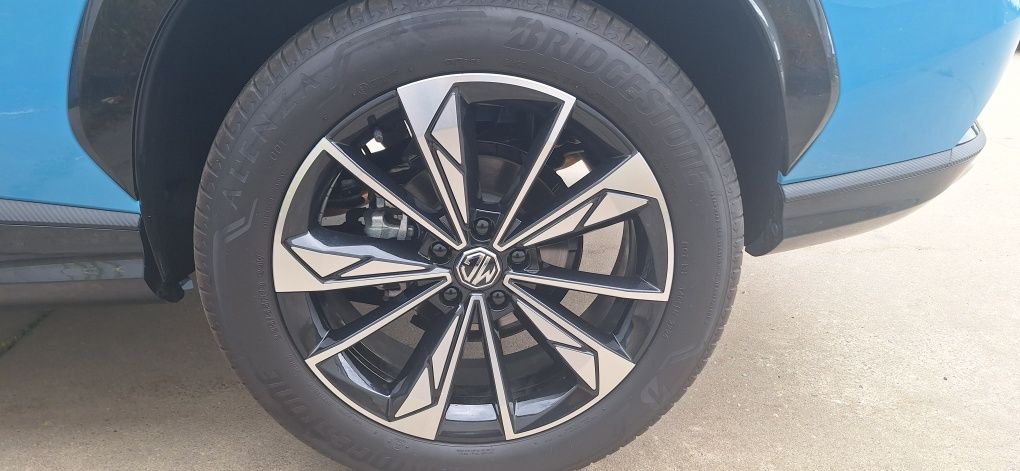 Bridgestone  Alenza 001 225 /55/19