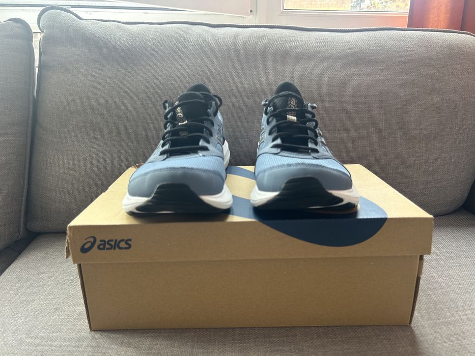 Чоловічі кросівки Asics