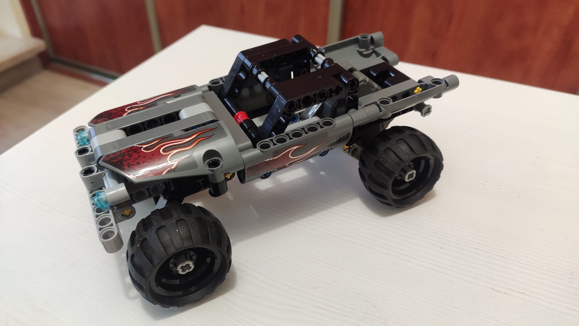 LEGO Technic 42090