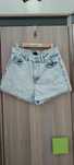 Krótkie spodenki jeansowe, jasny jeans, spodenki z przetarciami, S