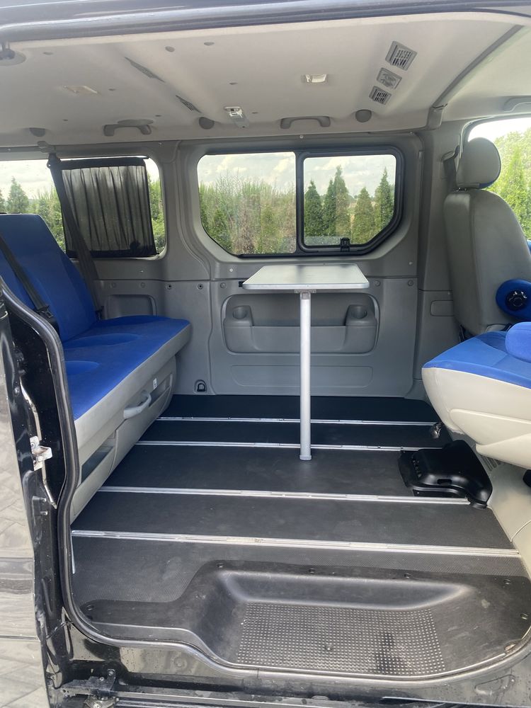 Opel Vivaro LONG Westfalia 2,0 CDTI 2012r. Import Niemcy 8-osób