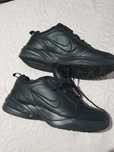 Tênis Nike Air Monarch