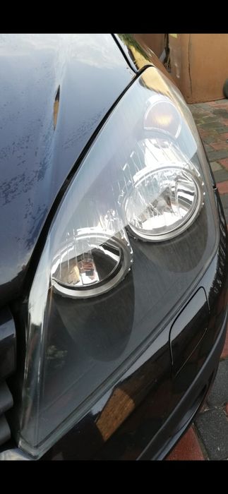 Polerowanie lamp aut samochodów