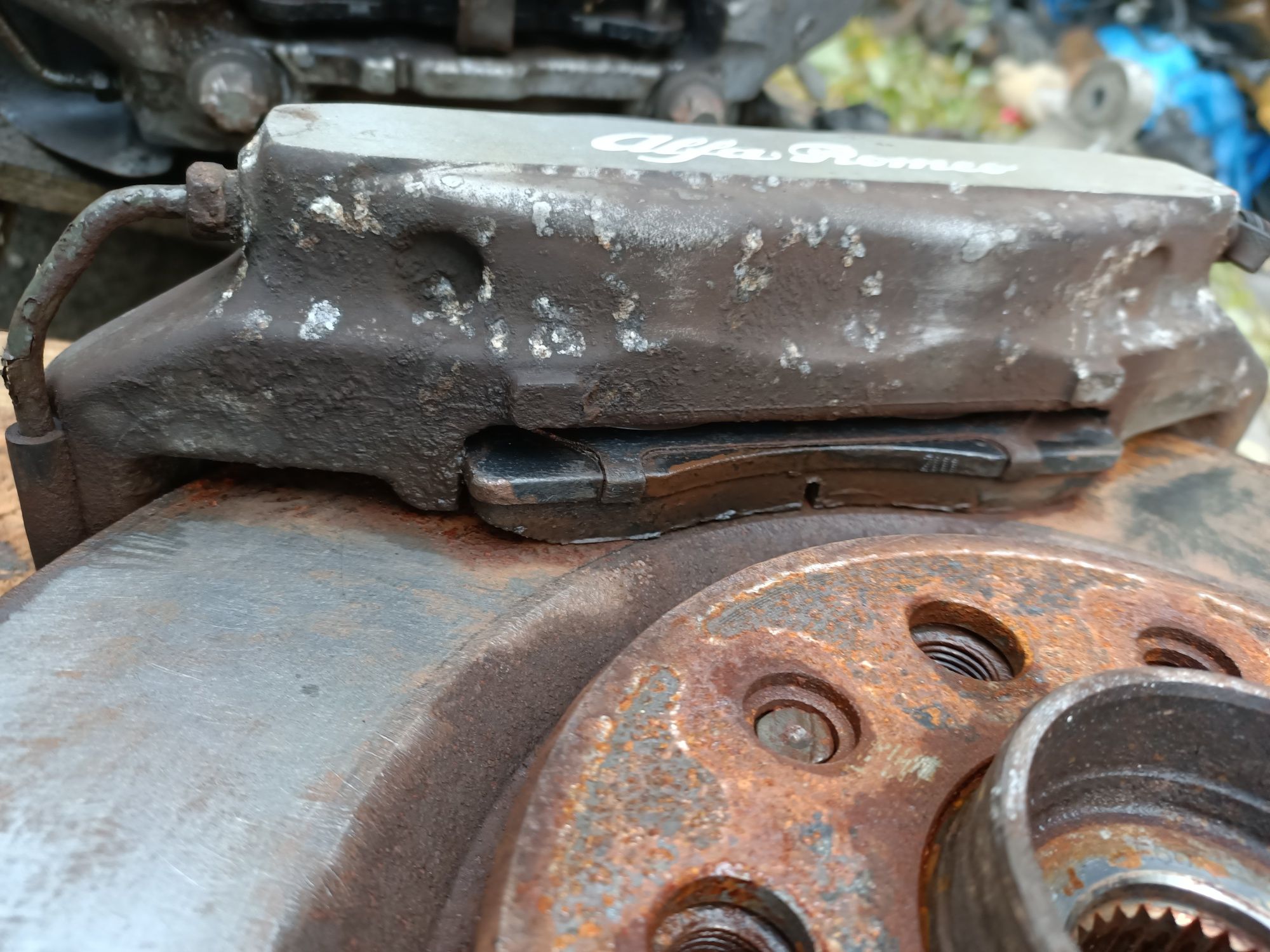 Zaciski hamulcowe przód Duże brembo 330 mm SWAP zwrotice Alfa 159 Brer