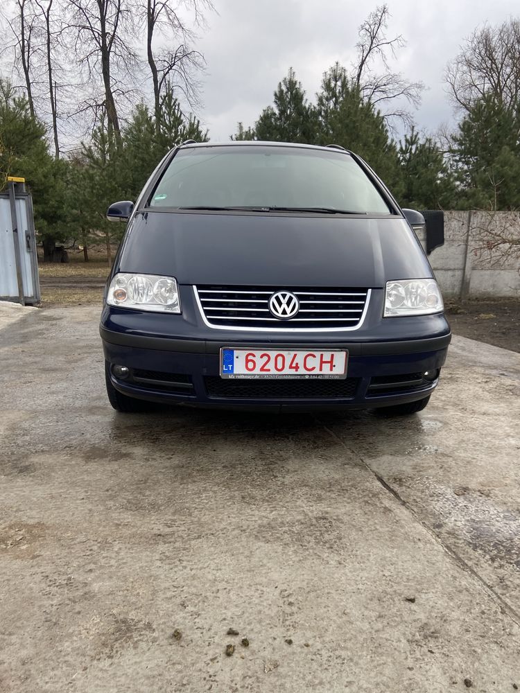 Volkswagen Sharan 2.0TDI авто для зсу