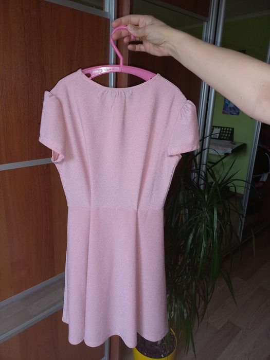 Рожеве плаття з блискітками