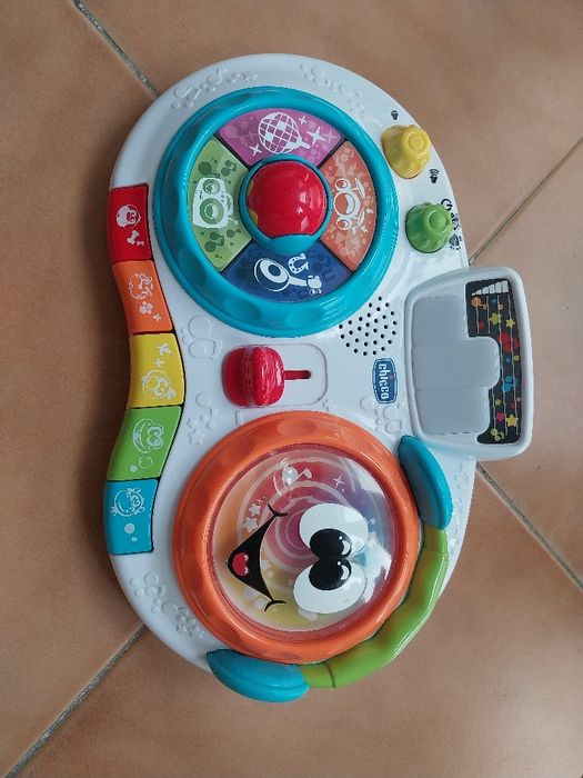 Mesa DJ mistura chicco