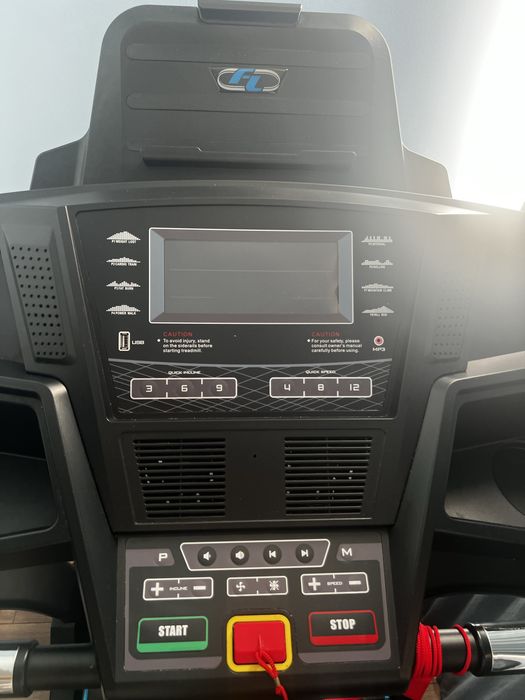 Бігова доріжка FitLogic T26C