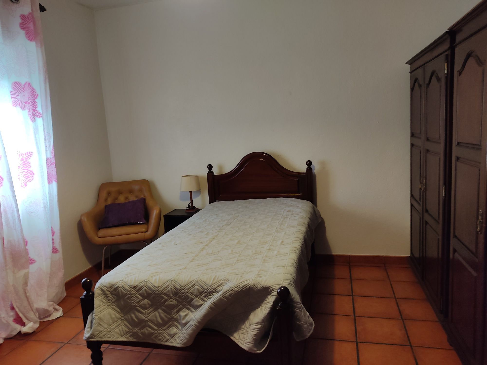Quarto a raparigas estudantes