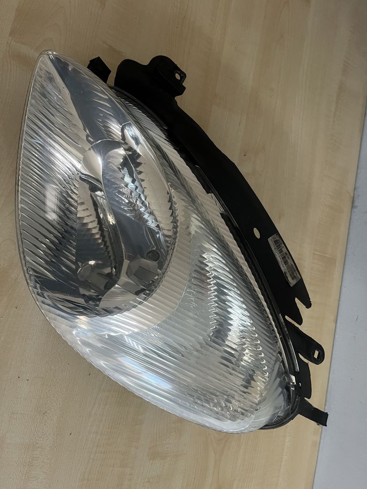 ліва фара для Citroen Xsara Xsara Picasso 1999-2004