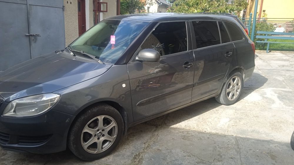 Терміново продам шкода фабія  2011р дизель 1.6