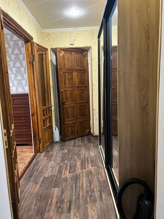 Продам Сталінку Ремонт Металургів Дніпровський район