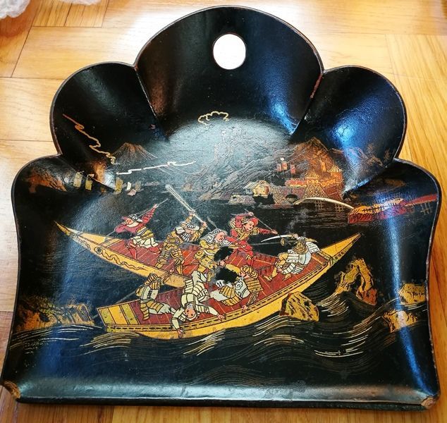 Escova e apanha-migalhas oriental (CHARON)