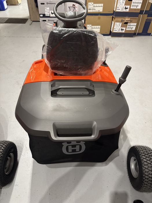 Husqvarna TC112 traktorek