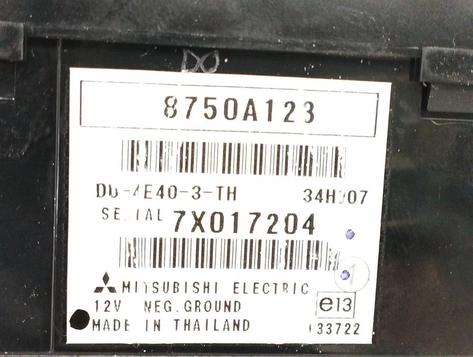 ECRÃ MULTIFUNÇÕES MITSUBISHI COLT VI 2008 -8750A123