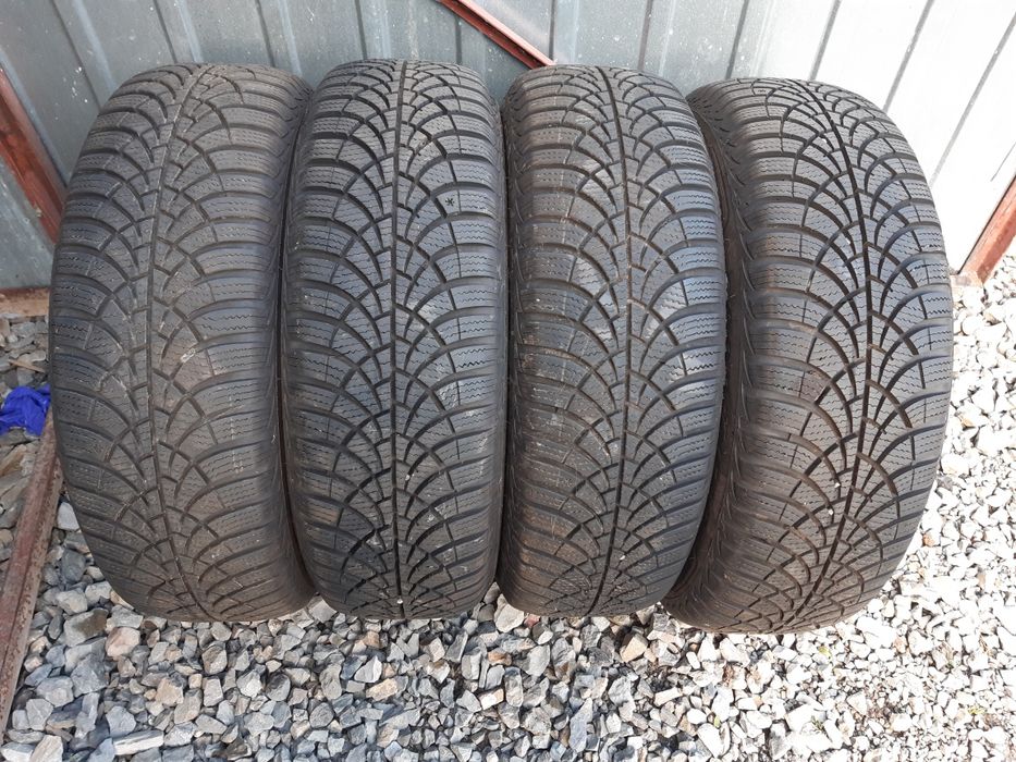 Opony Zimowe GOODYEAR  ULTRAGRIP   7-8MM  2022