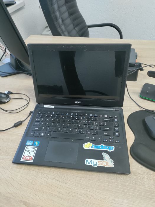 Ноутбук acer aspire v5-471, i3, 12 gb