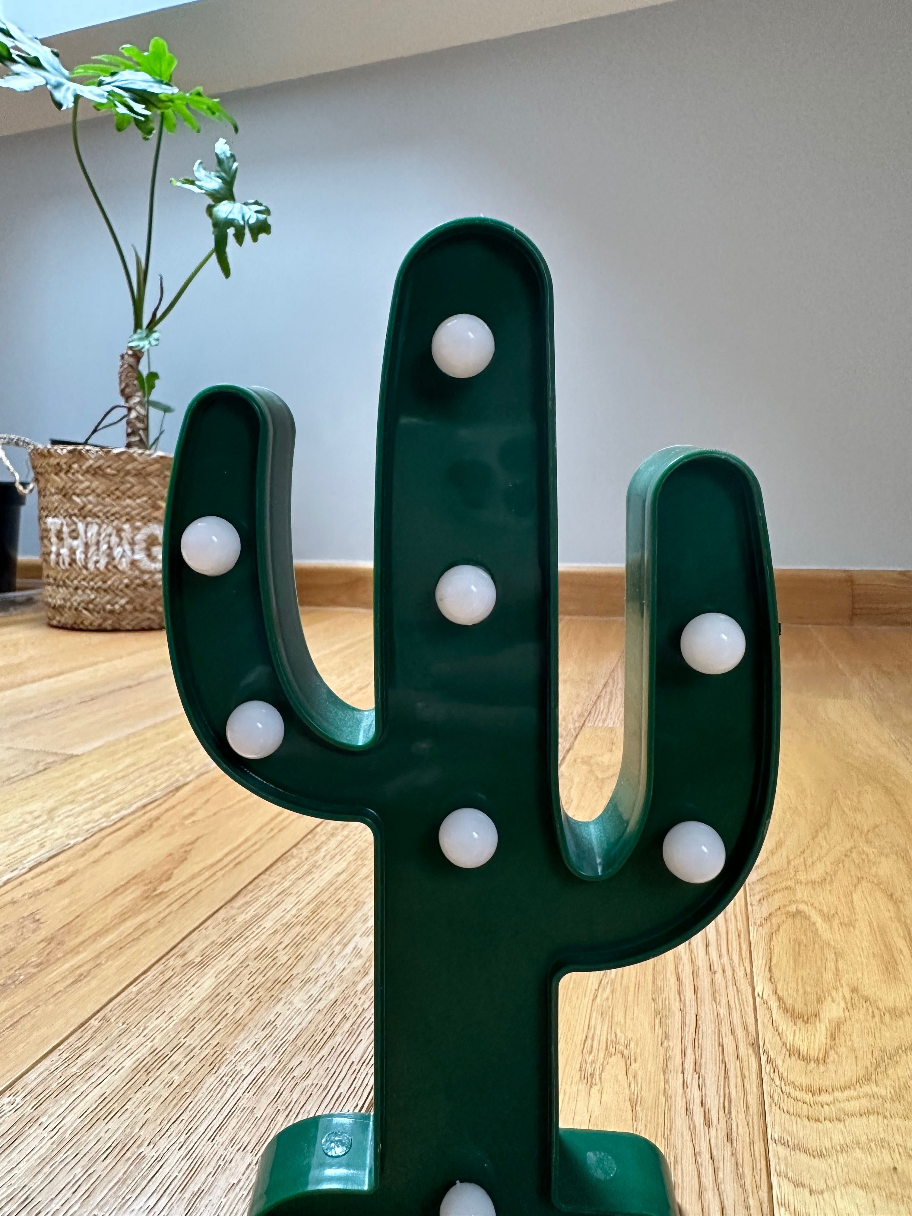 Lampka kaktus na baterie zielona