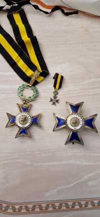 Vendo medalhas de mérito