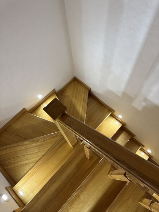 Просторий 3-кімнатний Котедж з ремонтом в районі Ранкове!