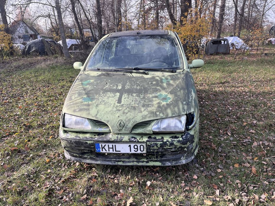 Продам рено сценік