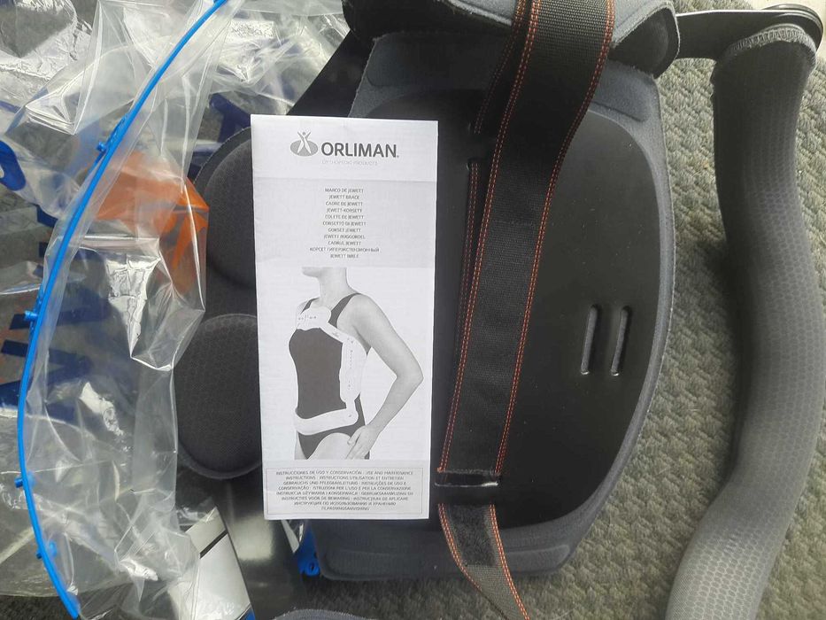 Colete Jewett curto Orliman