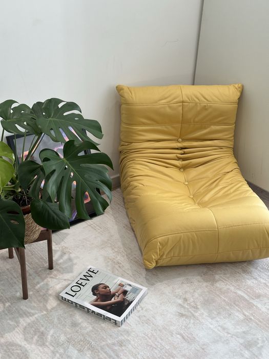 Sofá cadeirão togo