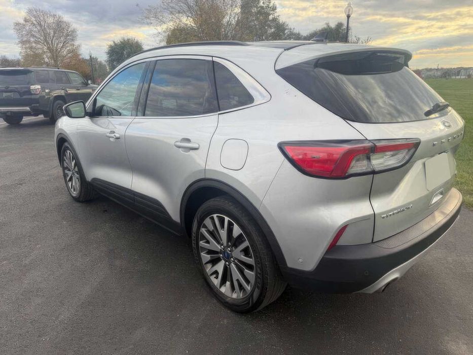 Ford Escape      2020