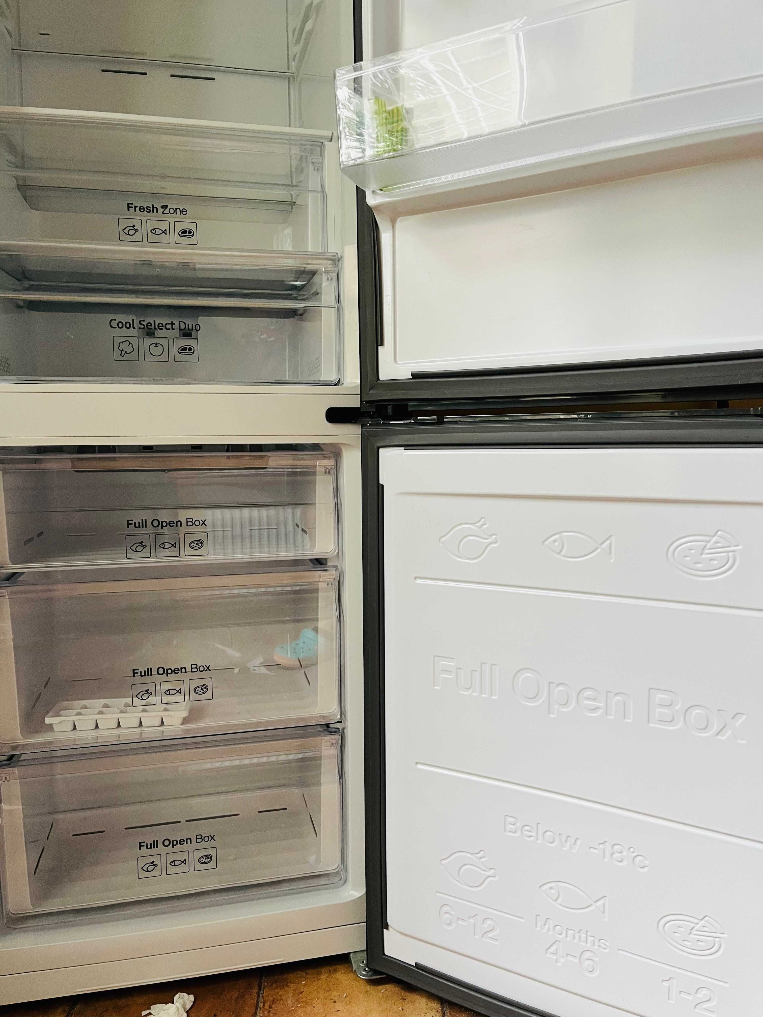 Lodówka wolnostojąca Samsung RB37J501MB1 , dolny zamrażalnik, 353 l