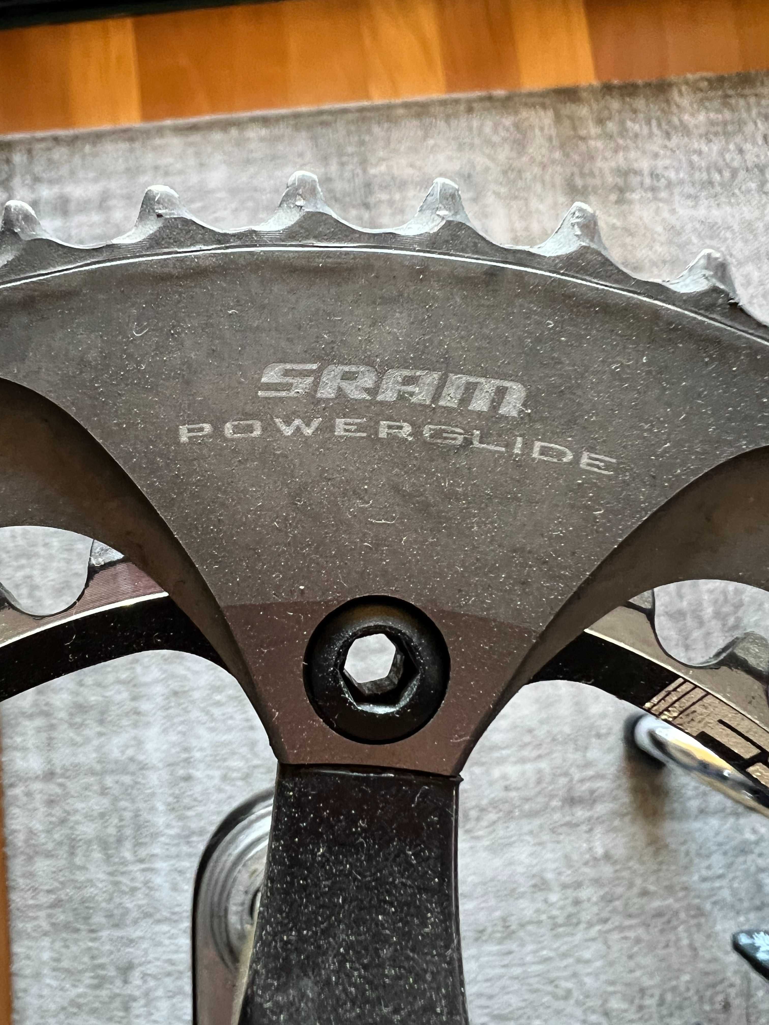 Pedaleiro SRAM RED 130BCD GXP 172,5mm 53/39t 10 velocidades