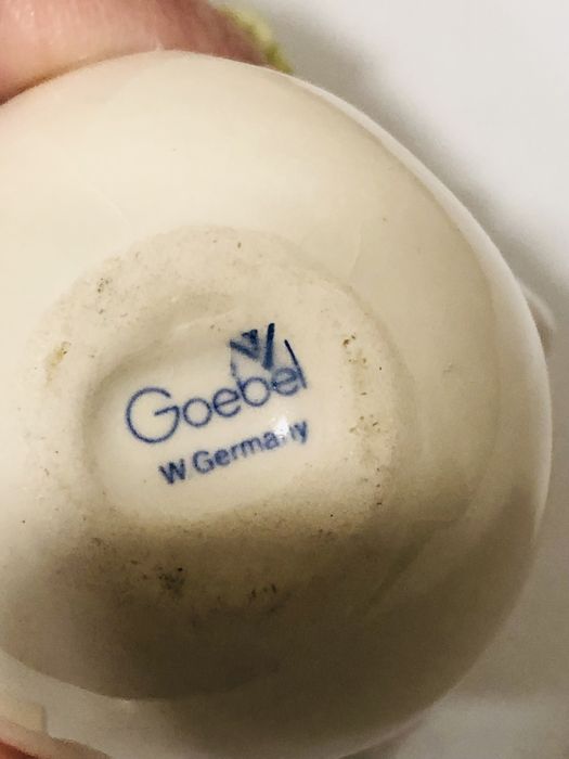 Фарфорові статуетки , вазочки (GOEBEL, Wedgwood, Англія