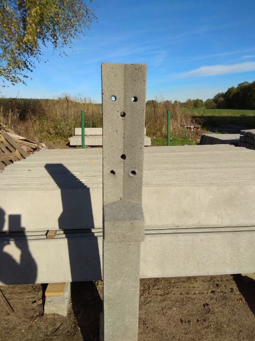 Stopa betonowa, fundament pod ambonę myśliwską, wiatę. PRODUCENT