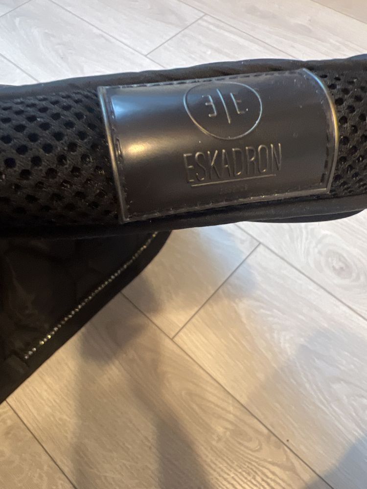 Sprzedam czaprak eskadron essence r.VS
