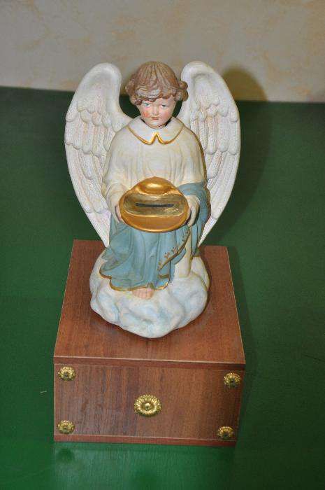 Копілка скринька церковна для пожертв жертовник