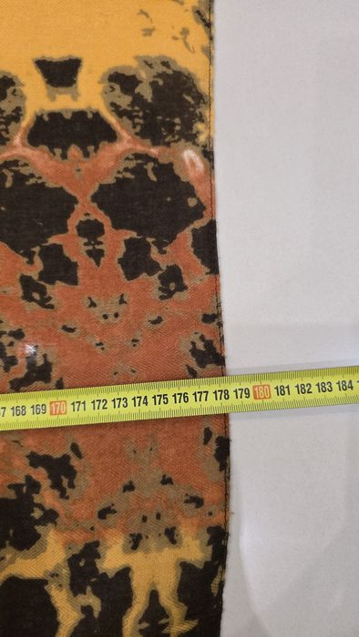 Długi szalik z wiskozy