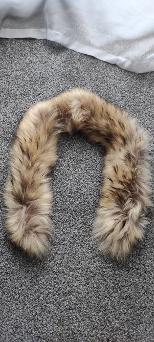 Obszycie do kaptura z naturalnego Jenota