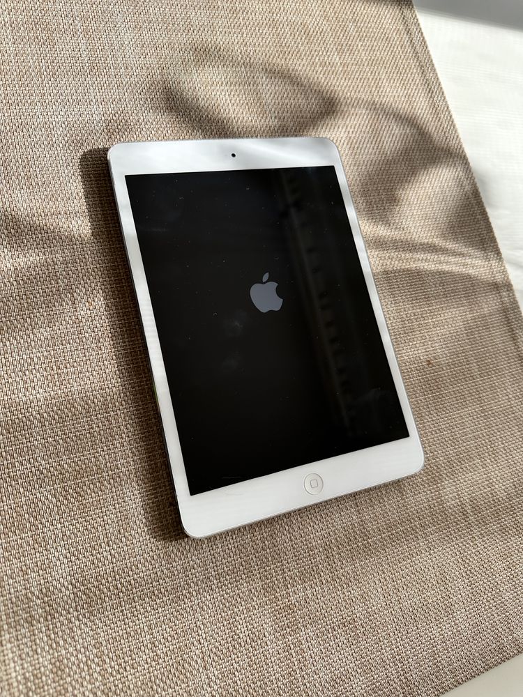 Apple iPad stan bdb
