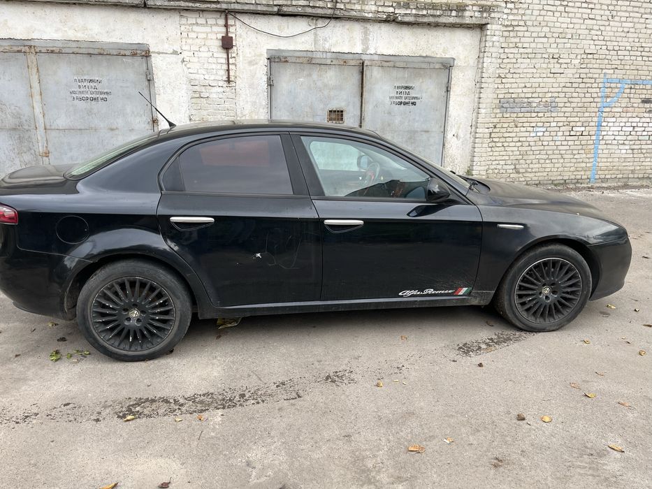 Alfa Romeo 159 1.9 JTDm — на ходу, хороший стан