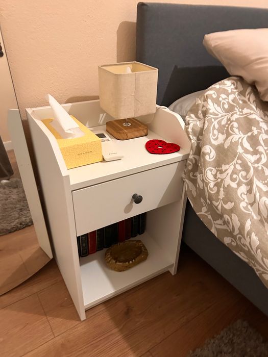 Mesa cabeceira Ikea