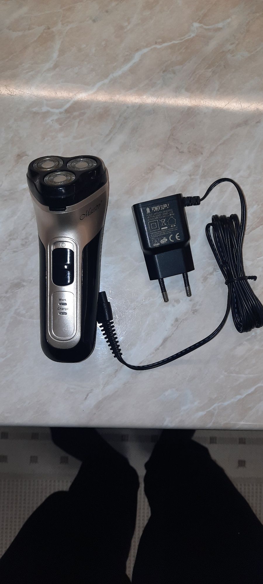 Eлектробритва Maestro MR-670